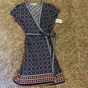 Max Studio wrap around dress NWT